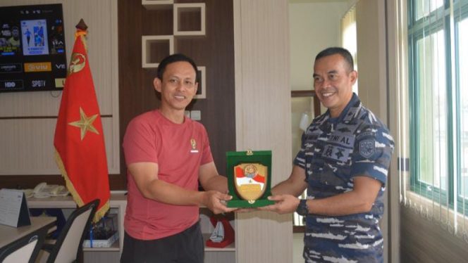 Danrem 045/Garuda Jaya Sambut Silaturahmi Danlanal Babel (PENREM 045)