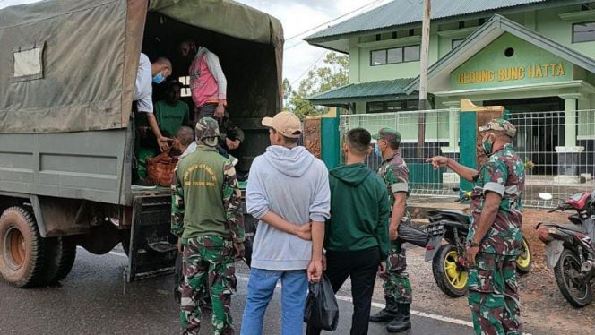 Kodim 1711/BVD Berangkatkan 34 Putra Terbaik Boven Digoel Ke Merauke Ikut Seleksi Calon Tamtama TNI AD.
** 
