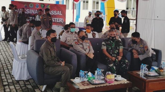 Kasiintel Kasrem 045/Gaya Hadiri Vaksinasi Serentak Bersama Wakapolri Melalui Zoom Meeting. (SRIWIJAYADAILY/PENREM GAYA)