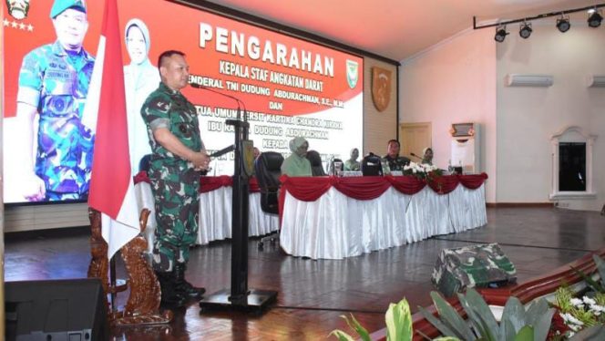 Beri Arahan Di Kodam II/Sriwijaya, Kasad Ingatkan Para Dansat Untuk Menjadi Pemimpin Yang Amanah.**