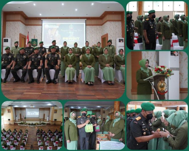 Ketua Persit KCK Koorcab Rem 042 Ny. Wiwik Supriono didampingi Danrem 042/Gapu ikuti acara peringatan HUT ke-76 Persit KCK tahun 2022 di Balai Prajurit Korem 042/Gapu (SRIWIJAYADAILY/PENREM GAPU)