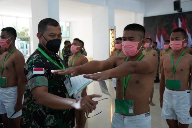 Pangdam XVII/Cenderawasih Mayjen TNI Teguh Muji Angkasa, S.E.,M.M., Pimpin Sidang Panpus Tamtama PK TA 2022/ FOTO : Pendam Cenderawasih