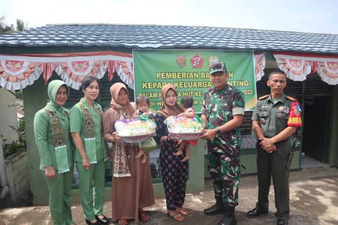 Sambut HUT TNI, Dandim 0416/Bute Berikan Bantuan Penambahan Gizi pada Balita Stunting (FOTO : Istimewa)
