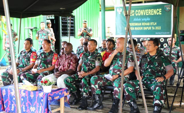 Peresmian Dan Penyerahan Kunci Bedah Rumah Bantuan Kasad Secara Virtual Di Jayapura (Pendam Cenderawasih)