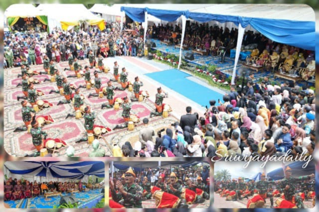 Gubernur Sumsel Disambut Rampak Gendang Yonarmed 15/105 Tarik Pada Acara HUT Ke-19 Kab. Oku Timur