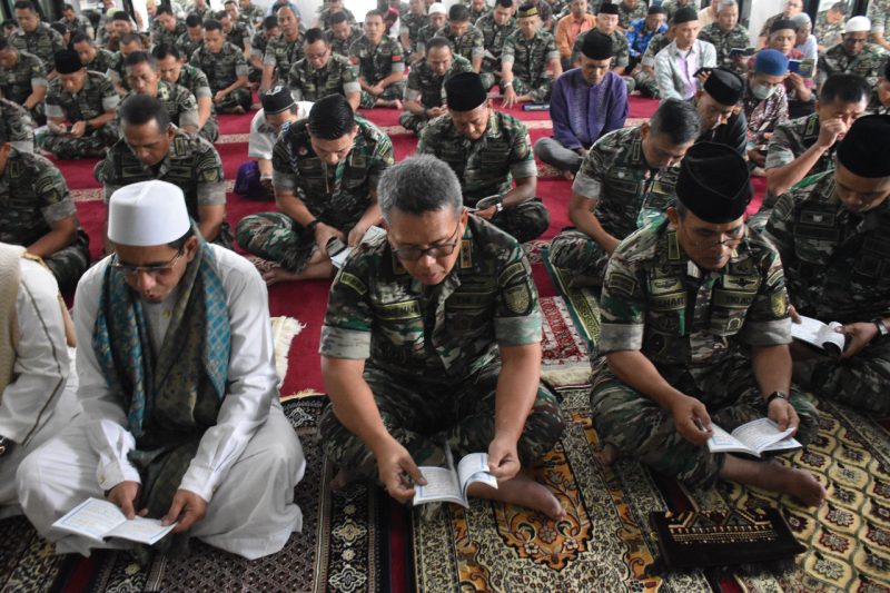 Sambut HUT Ke-77 dan Tahun Baru 2023, Kodam II/Sriwijaya Gelar Do'a Bersama