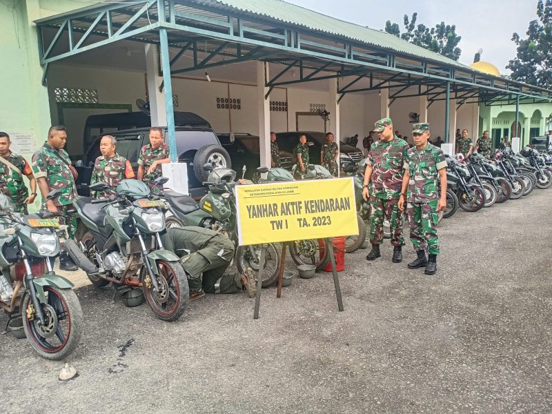 Kodim 0415/Jambi Lakukan Pelayanan dan Pemeliharaan Kendaraan Dinas/ FOTO : Dok. dimjbi