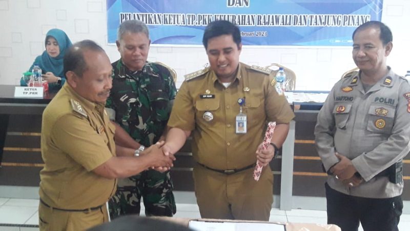 Hadiri Pisah Sambut Lurah Rajawali, Danramil Jambi Timur Berharap Sinergitas Berjalan Dengan Baik/ FOTO : Dok.dimjbi