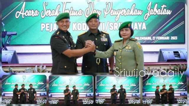 Kasdam II/Sriwijaya Brigjen TNI Izak Pangemanan, memimpin acara Serah Terima Jabatan Kabalakdam ll/Sriwijaya (Kepala Badan Pelaksana Kodam ll/Sriwijaya) bertempat di Gedung Sudirman Makodam II/Sriwijaya Palembang, Senin (27/02/2023)./ FOTO : Istimewa