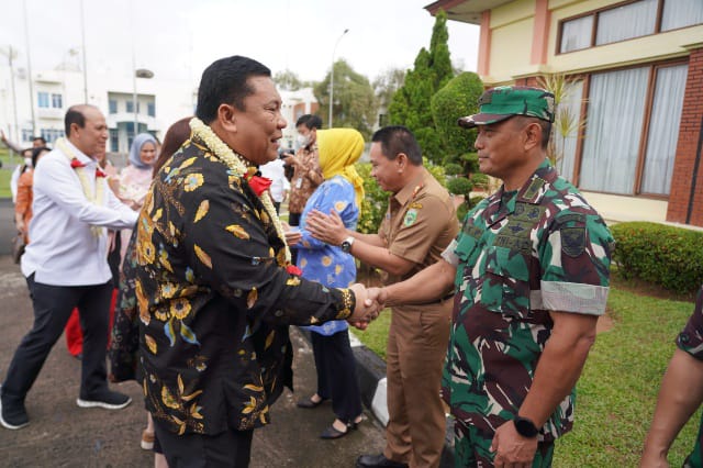 Kasdam II/Swj Bersama Forkopimda Sumsel Sambut Kunker Kepala BNPT dan Kepala BNN RI/ FOTO : Pendam II/Swj