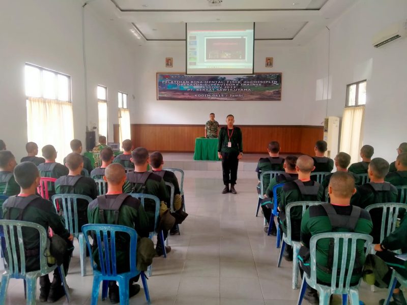 Mayor Edi Arman Bekali Pengetahuan Caraka Kepada Peserta Bintalfisdis/ FOTO : Dok. siterdim0415jambi