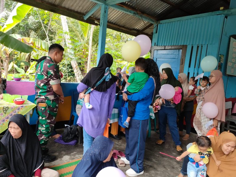 Babinsa bersama Tenaga Kesehatan Dukung Penuh Upaya Pemerintah Dalam Pencegahan Stunting/ FOTO : Dok. siterdim0415jambi