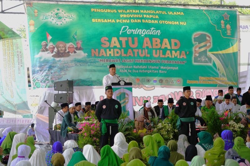 Kasdam XVII/Cenderawasih Brigjen TNI R. Sidharta Wisnu Graha, S.E. menghadiri Peringatan Satu Abad Nahdlatul Ulama (NU) di Denzipur 10/KYD Kota Jayapura, Papua, Minggu (12/2/2023)./ FOTO : Dok. Pendam Cenderawasih