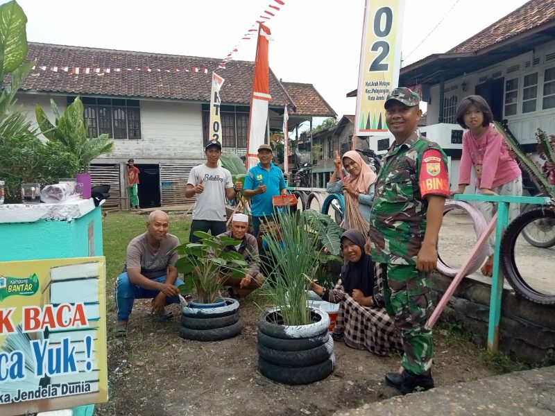 Foto. Babinsa Koramil 07/Pelayangan Dukung Lomba Tanaman Toga/Ist