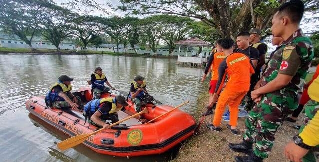 Yonarmed 15 Dan Basarnas OKU Timur Bersinergi Gelar Simulasi Penanggulangan Bencana Alam (Foto/Pendam II/Swj)