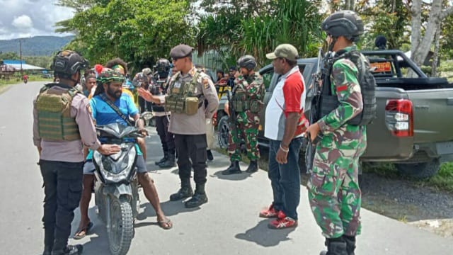 Yakinkan Yalimo Aman Dan Kondusif, Satgas Yonif R 142/KJ Gelar Sweeping Gabungan (FOTO/IST)