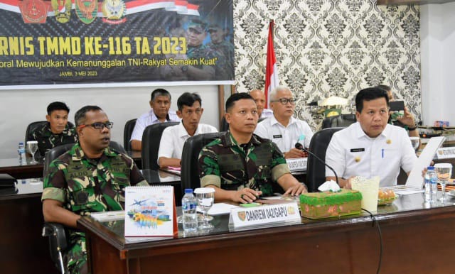 Dandim 0420/Sarko Letkol Inf Amaraldo Cornelius saat mengikuti Rakornis TMMD Ke-116 TA 2023 (Foto/Pendim Sarko)