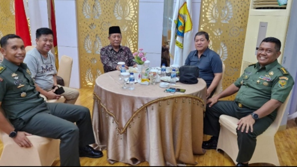 Kasdim 0415/Jambi Sambut Kedatangan Direktur Potensi Pertahanan Kemenhan RI (bn) 