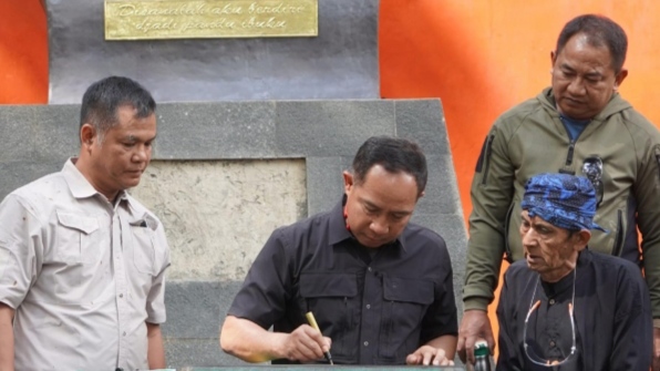 Panglima TNI Resmikan Replika Benteng Cikahuripan/Puspen TNI