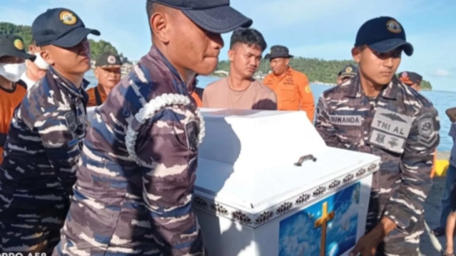 TNI AL dan Tim SAR Gabungan Temukan Korban Hilang Kontak di Perairan Nias Selatan