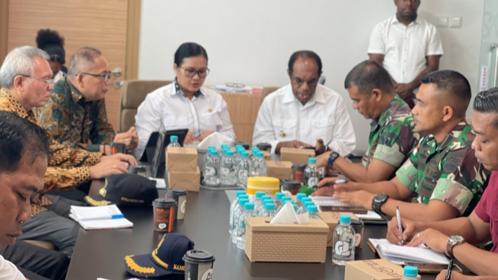 Dansatgas Yonif 122/TS Ikuti Rapat Koordinasi Bahas Pengusiran Guru di Perbatasan Papua