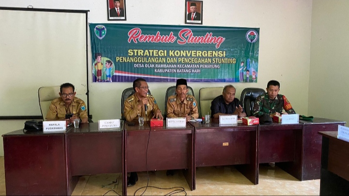 Babinsa Desa Olak Rambahan Hadiri Acara Rembuk Stunting di Desa Binaan