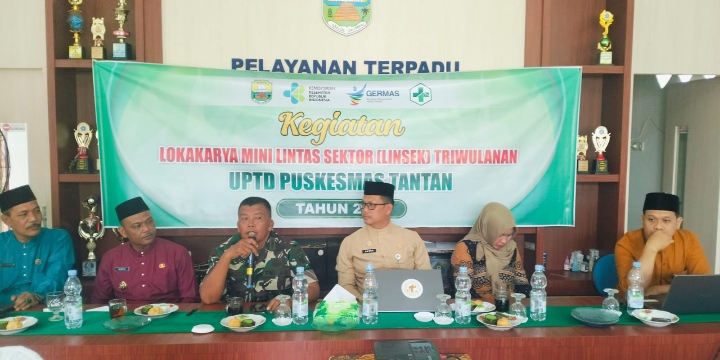 Foto: Danramil 414-05/Sengeti, Kapten Inf Mujiono menghadiri Lokakarya Mini di Kantor Desa Kedotan, Kecamatan Sekernan