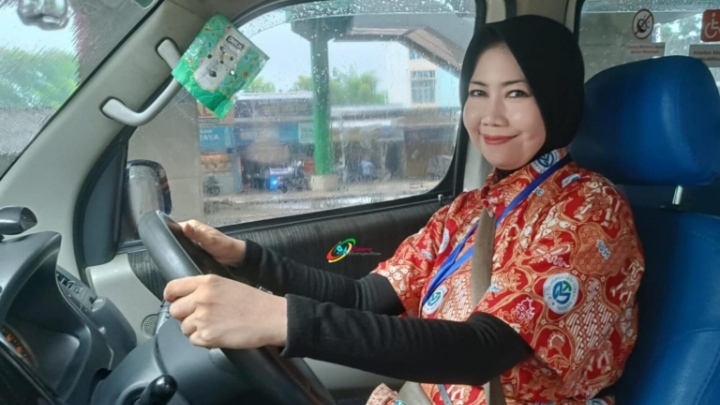 Ayu Nurbaiti sebagai Pramudi pertama Feeder LRT