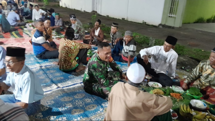 Babinsa Hadiri Kegiatan Sedekah Bumi Guna Melestarikan Adat Istiadat