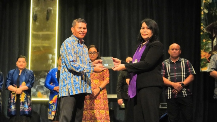 Kasdam XVII/Cenderawasih, Brigjen TNI Thevi E. Zebua, S.E., M.M., menghadiri ibadah Minggu di Gereja GBI Doc IV, Jayapura, Papua/Dok. Pendam Cenderawasih