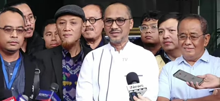 Tangkapan layar saat Mantan Ketua Komisi Pemberantasan Korupsi (KPK). Abraham Samad. bersama sejumlah mantan pimpinan KPK lainnya di wawancarai awak media/swjdaily