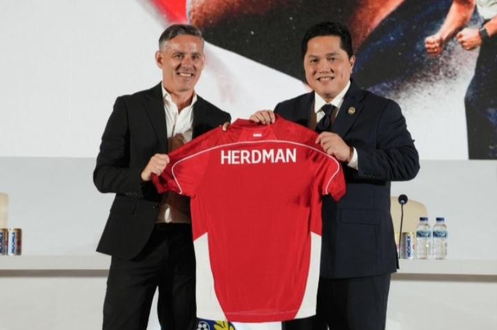 John Herdman (kiri) dah Erick Thohir (kana) /dok.Instagram