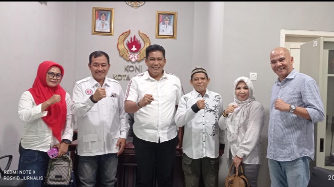 KONI Kota Jambi menyambut langkah Asosiasi Bola Tangan Indonesia (ABTI) Kota Jambi yang datang bersilaturahmi, sekaligus mengajukan diri sebagai cabang olahraga yang siap dibina secara serius./dok. Rosyid